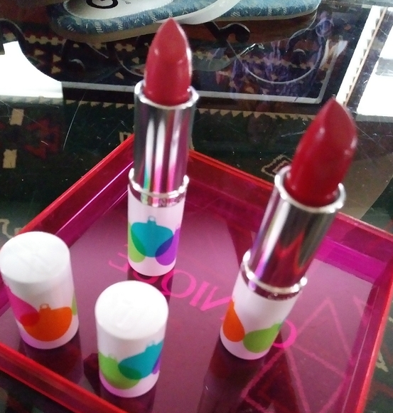 Clinique Other - CLINIQUE Lipstick